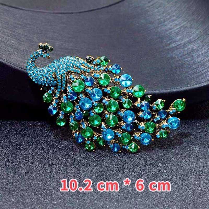 Brooches Collection 002 (80 1-37) - Thai Dress Brooches and Jewellry