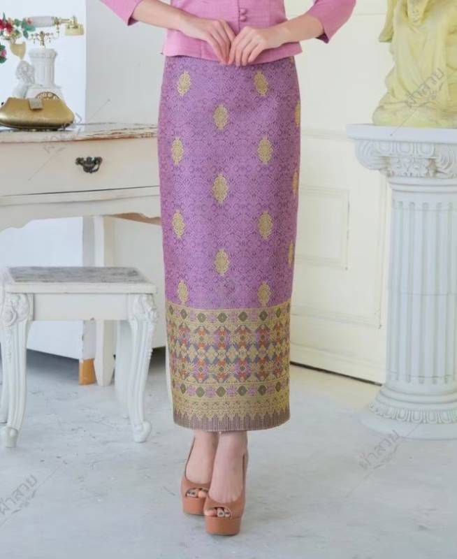 Elegant Thai/Laos Silk Skirt - Free Size Waist 24"- 44", 71-80 Traditional Thai Clothing