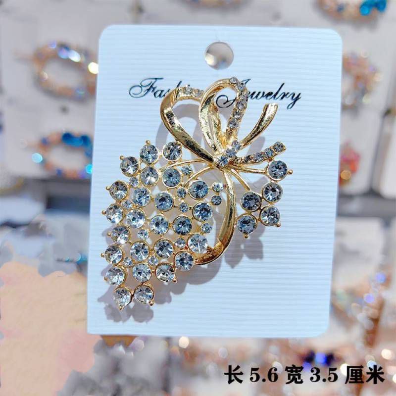 Brooches Collection 003-3 (25 44-62) - Thai Dress Brooches and Jewellry