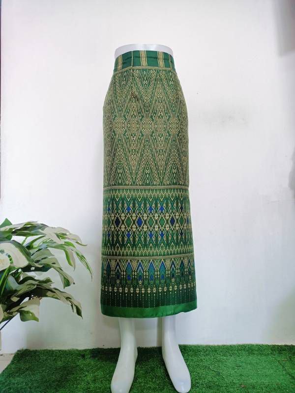 Elegant Thai/Laos Silk Long Skirt - Free Size Waist 24"- 44", 63-79 Traditional Thai Clothing, Thai Silk Skirt