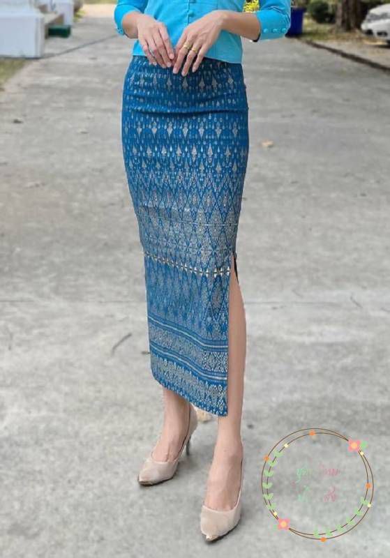 Elegant Thai Laos Silk Long Skirt with Split 24 45 Two Sizes Available Fitted Skirts Size A 25 30 Size B 30 40 Drop 35 Traditional Thai Clothing Thai Silk Skirt