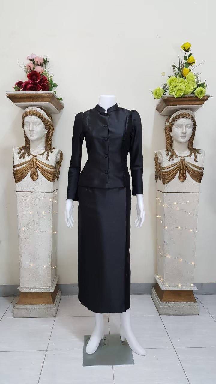 Thai Traditional Dress Chitralada Set Italian Silk Beautiful Shape