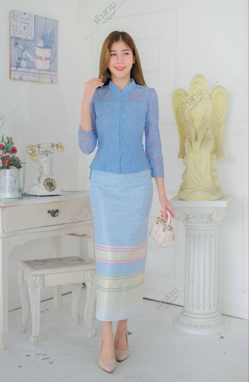 Thai Traditional Dress Silk Skirt & Silk Blouse Set