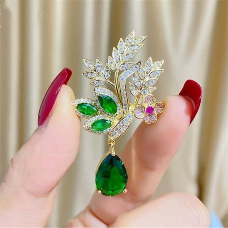 Brooches Collection 003-1 (25 1-24) - Thai Dress Brooches and Jewellry