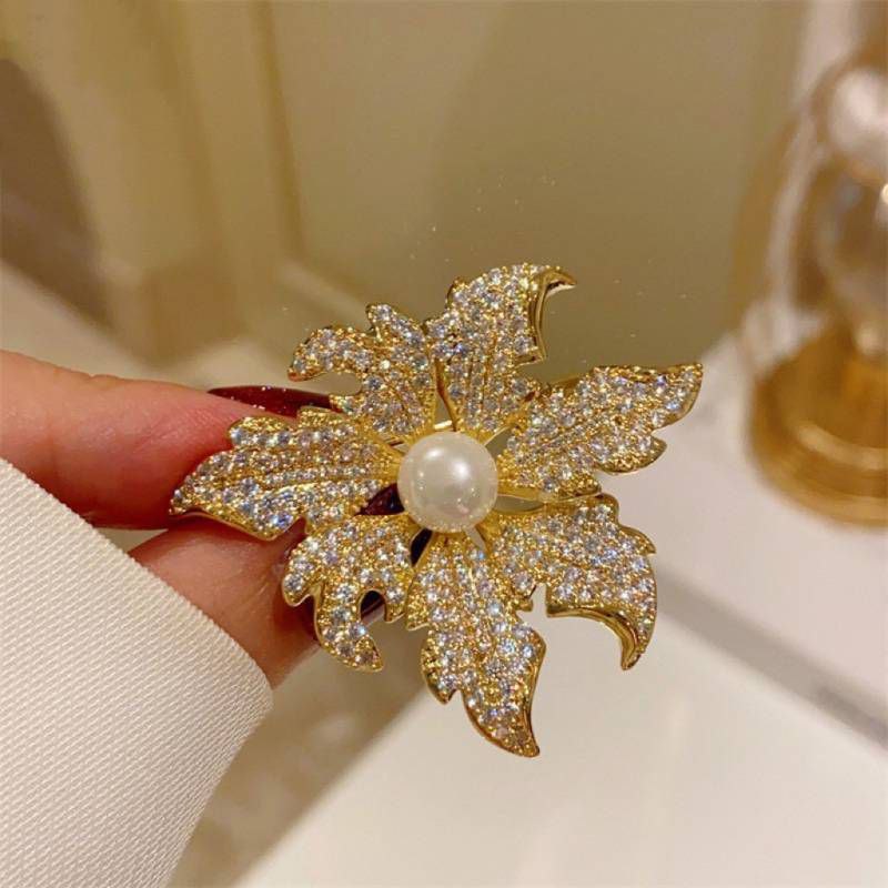 Brooches Collection 003 (25 82-112) - Thai Dress Brooches and Jewellry