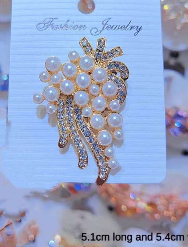 Brooches Collection 003 (25 82-112) - Thai Dress Brooches and Jewellry