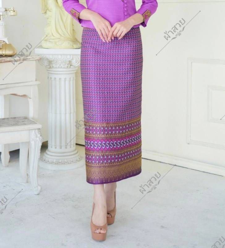 Elegant Thai/Laos Silk Skirt - Free Size Waist 24"- 44", 51-60 Traditional Thai Clothing
