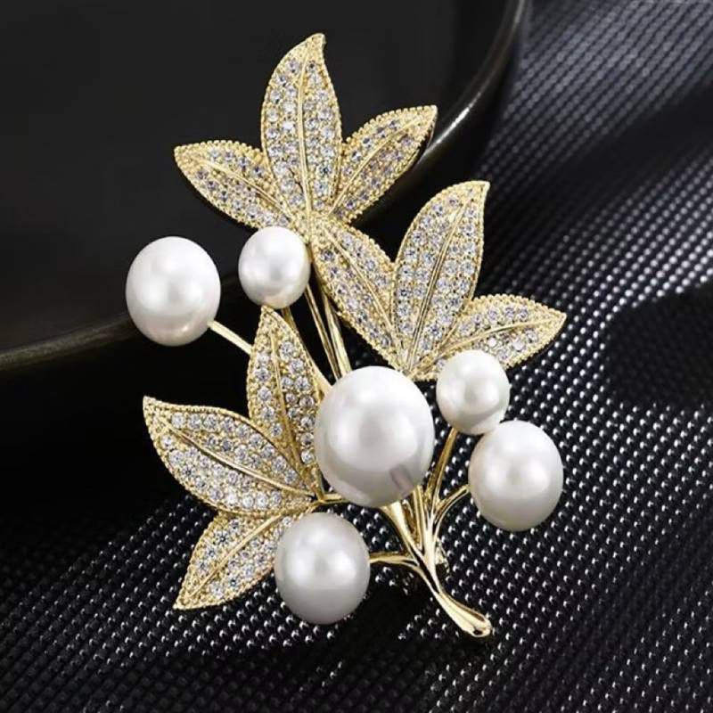 Brooches Collection 003-4 (25 63-85) - Thai Dress Brooches and Jewellry