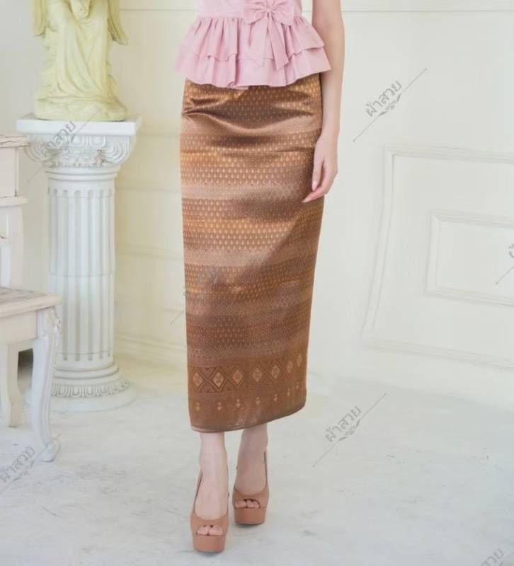 Elegant Thai/Laos Silk Skirt - Free Size Waist 24"- 44", 41-50 Traditional Thai Clothing