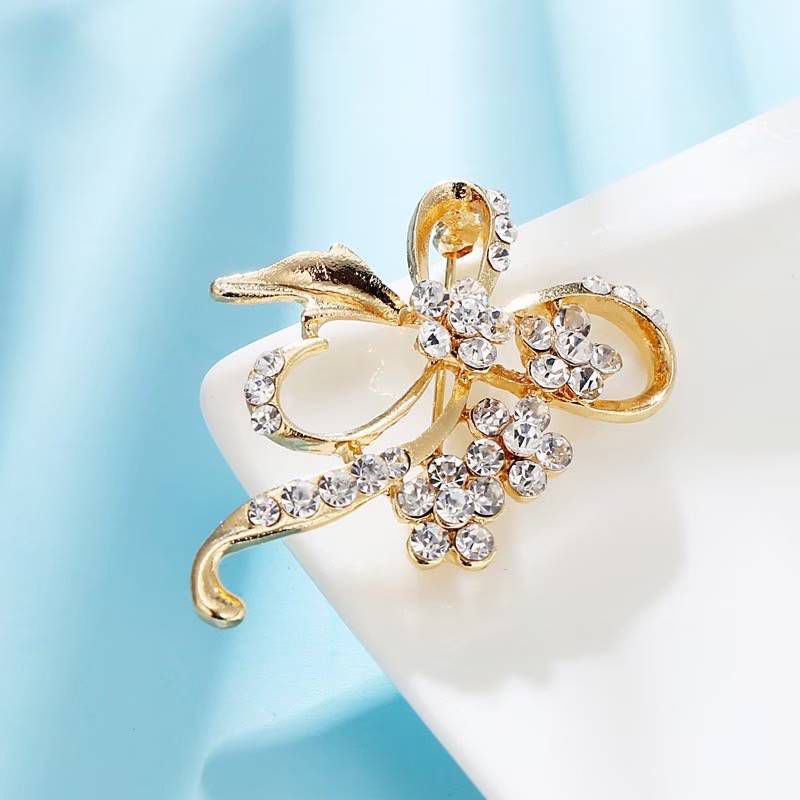 Brooches Collection 003 (25 82-112) - Thai Dress Brooches and Jewellry