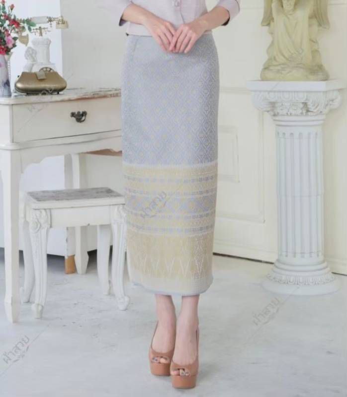 Elegant Thai/Laos Silk Skirt - Free Size Waist 24"- 44", 61-70 Traditional Thai Clothing