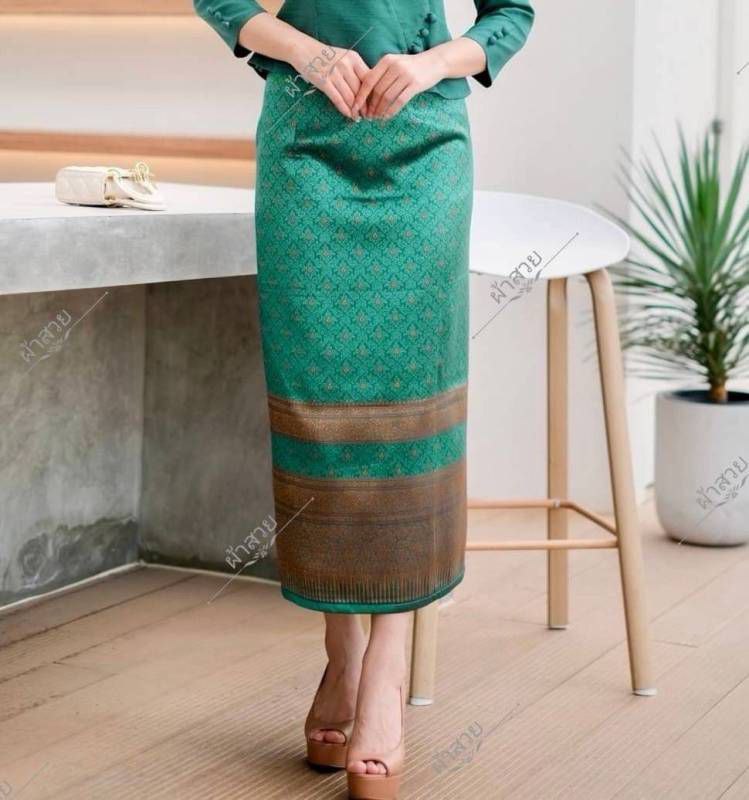 Elegant Thai/Laos Silk Skirt - Free Size Waist 24"- 44", 31-40 Traditional Thai Clothing, Thai Silk Long Skirts