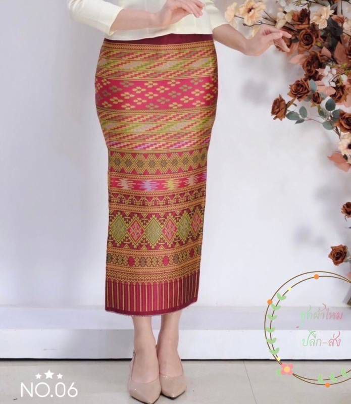 Elegant Thai/Laos Silk Skirt - Free Size Waist 24"- 44", 81-101 Traditional Thai Clothing