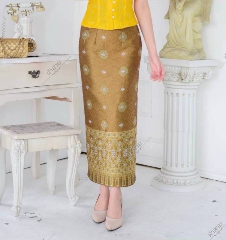 Elegant Thai/Laos Silk Skirt - Free Size Waist 24"- 44", 1-10 Traditional Thai Clothing